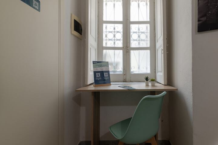 Room 17 of 32