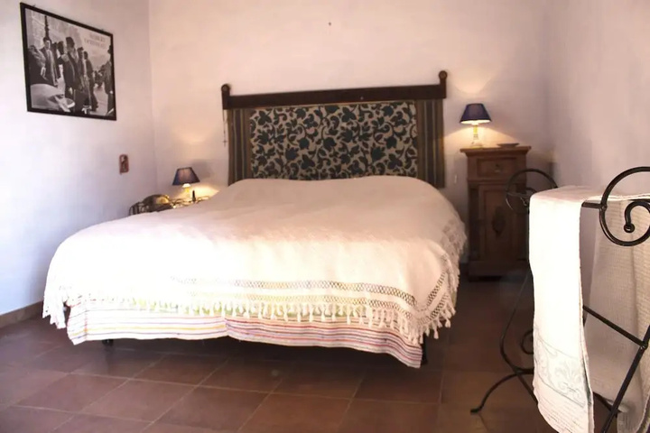 Room 5 of 27