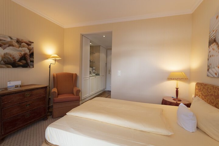 Room 7 of 70