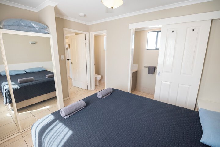 Room 15 of 116