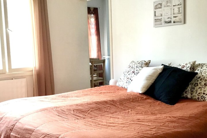 Room 2 of 23