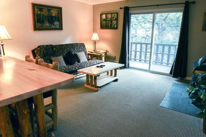 Room 3 of 9