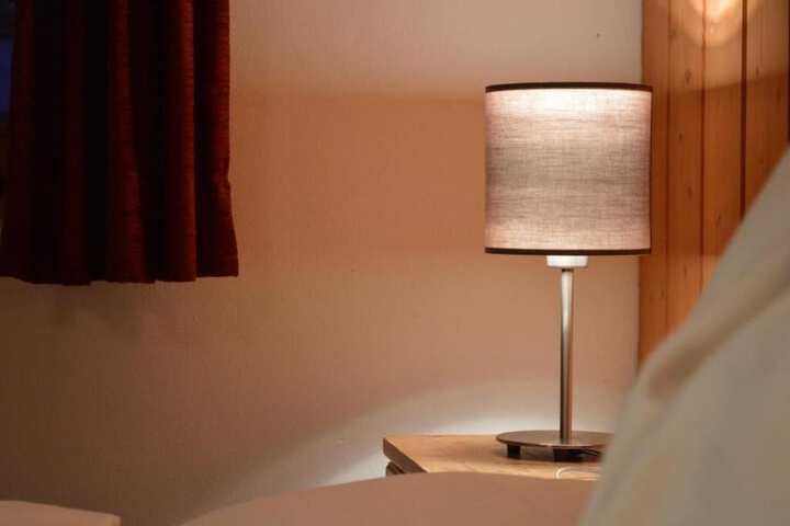 Room 5 of 27