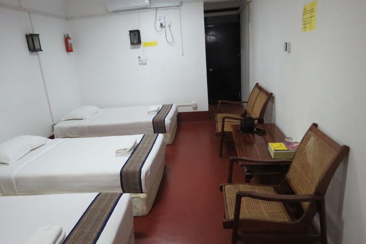Room 12 of 47