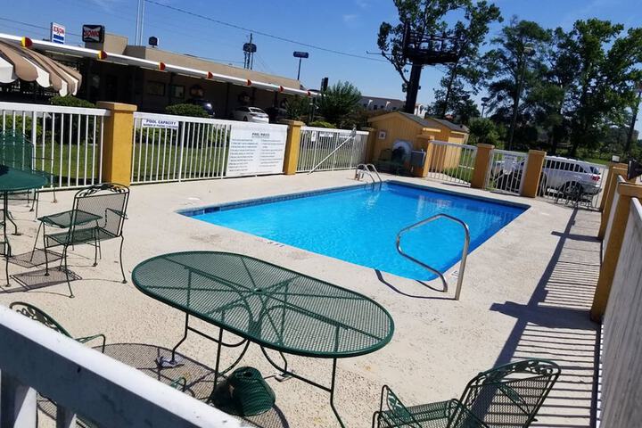 BBQ/picnic area