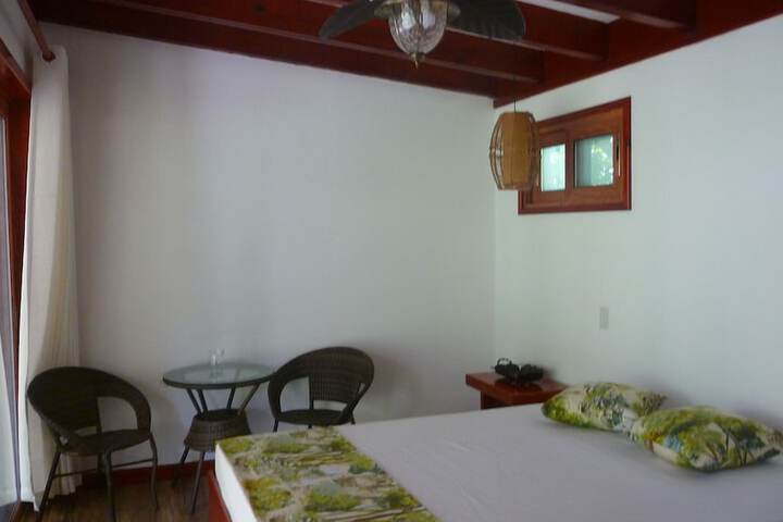 Room 3 of 48