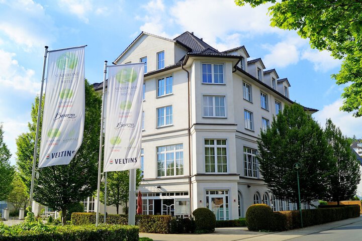 Hotel 85 of 87