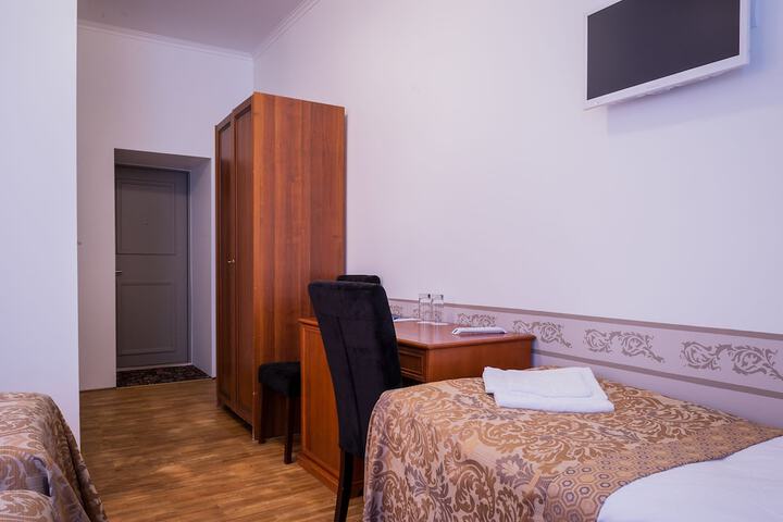 Room 35 of 119