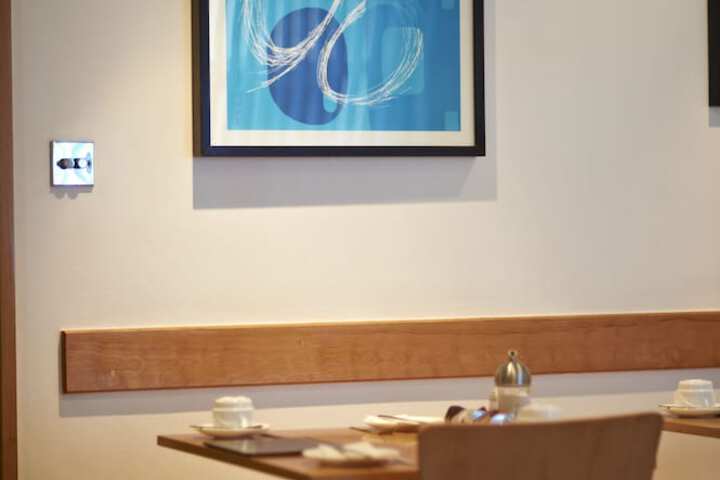 Dining 33 of 39