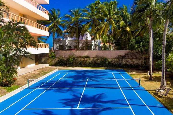 Tennis court