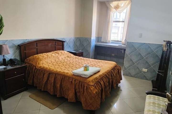 Room 19 of 39