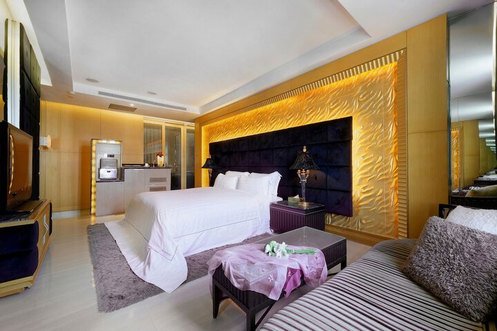 Room 29 of 40