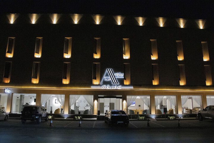 Triple a Hotel