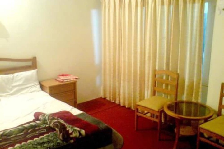 Room 12 of 12