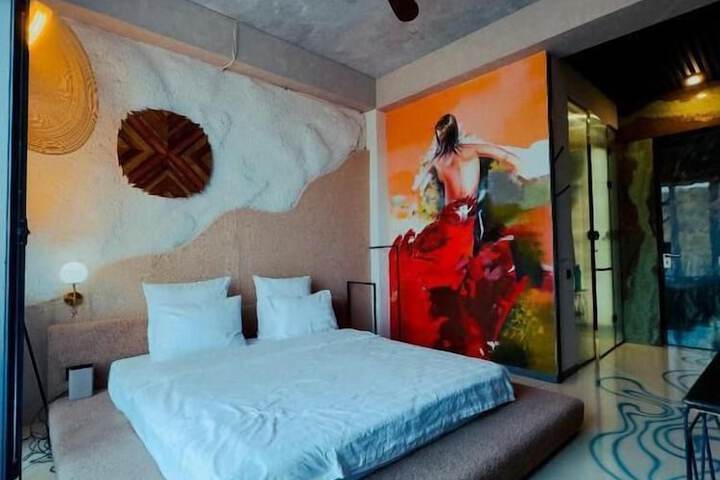 Room 14 of 38