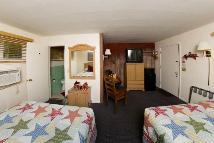 Room 15 of 77