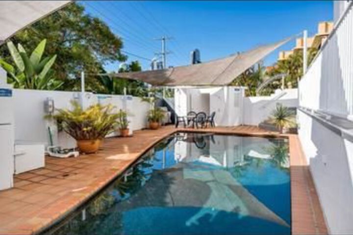 Pool 18 of 19