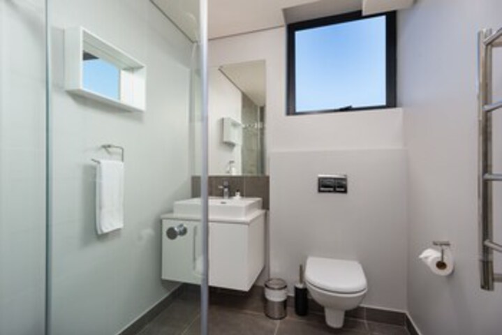 Room 3 of 21