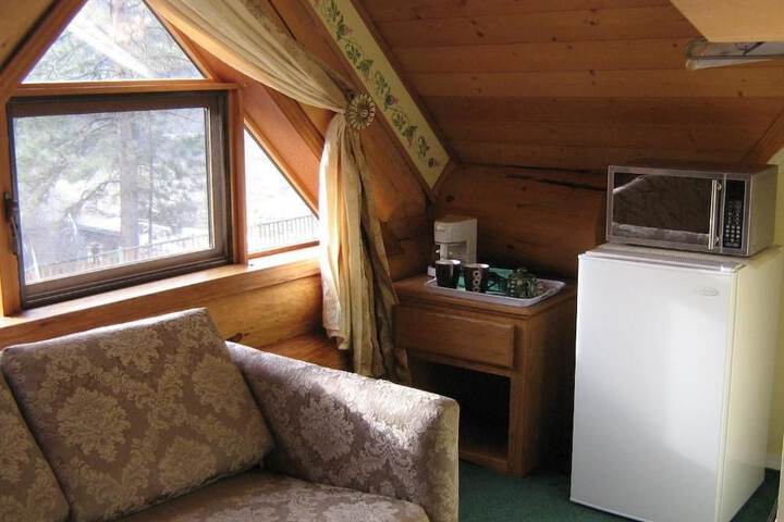 Room 14 of 40