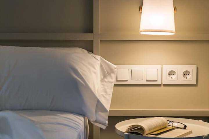 Room 16 of 34