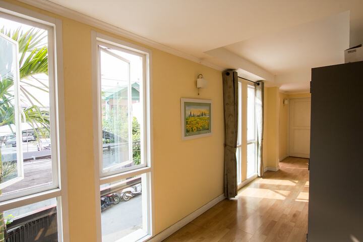 Ballroom/Hall 54 of 86