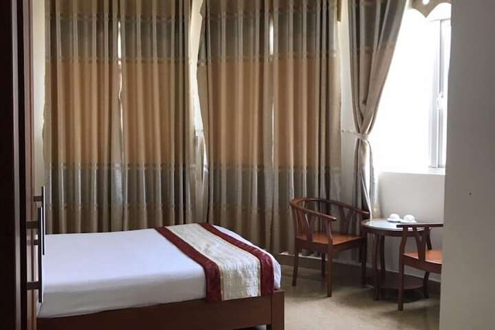 Room 12 of 29