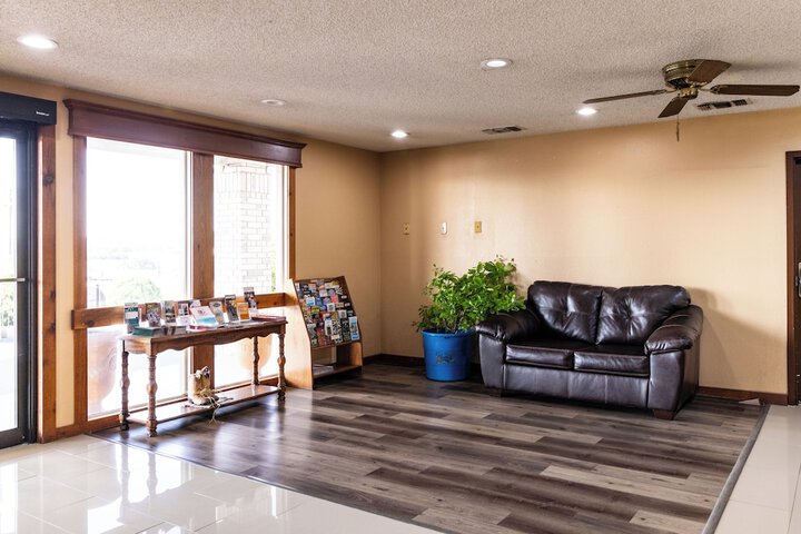 Hotel Interior 9 of 59