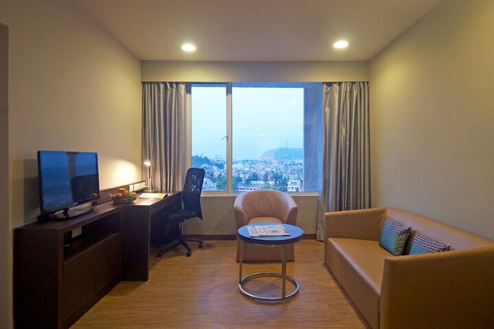 Room 5 of 27