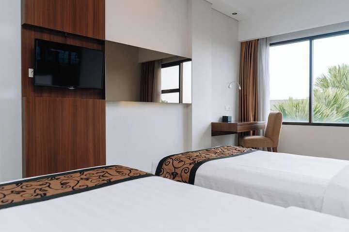 Room 26 of 120