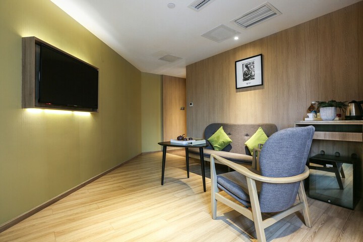 Room 29 of 60