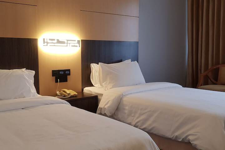 Room 14 of 34