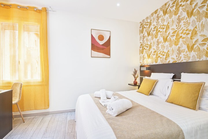 Room 10 of 22