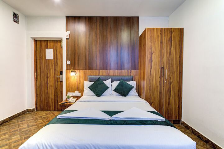 Room 12 of 24