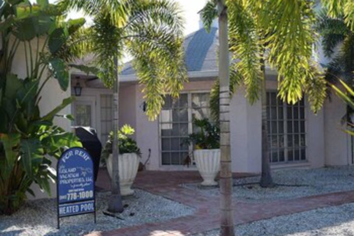 Exterior of Anna Cabana Resort