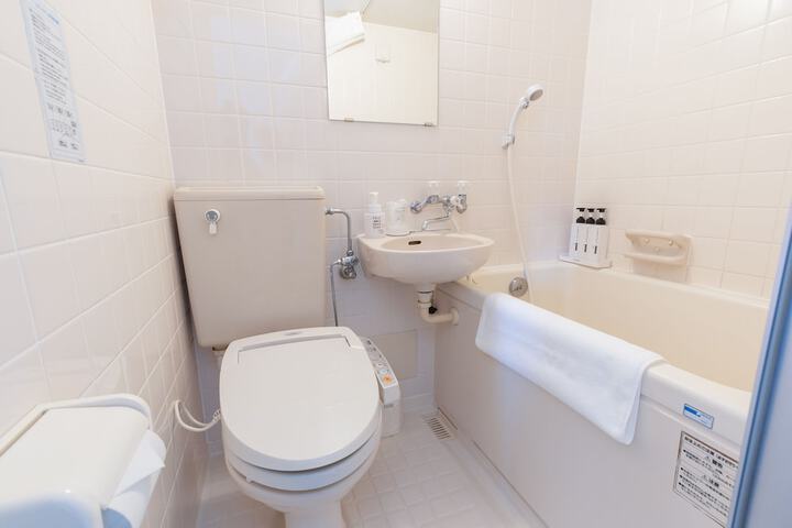 Clean Restrooms