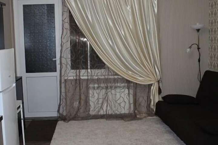 Room 4 of 35