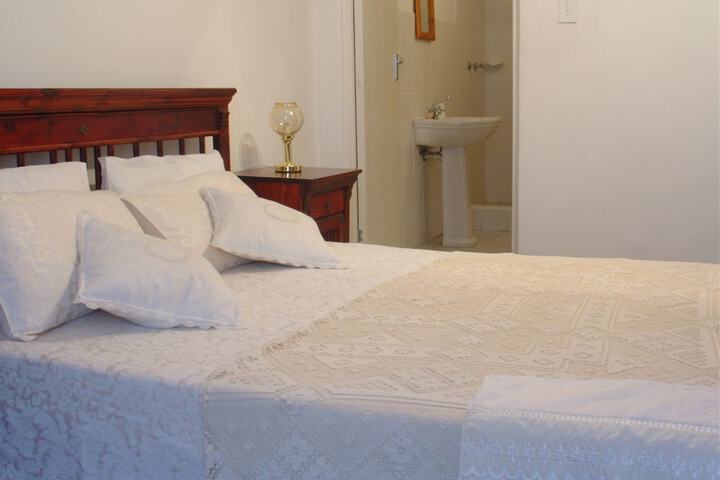 Room 4 of 30