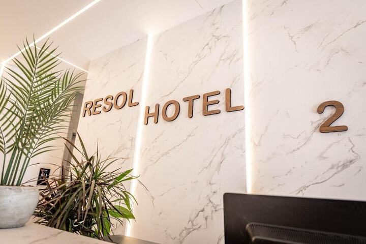 Hotel 77 of 80