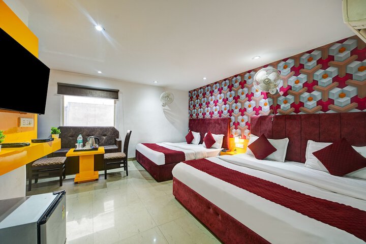 Room 10 of 21