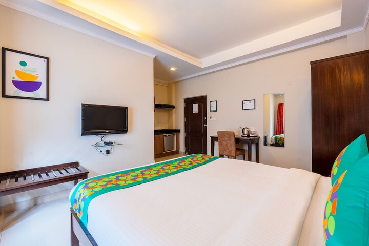 Room 14 of 30