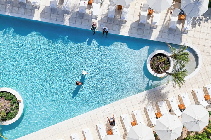 Pool 285 of 344
