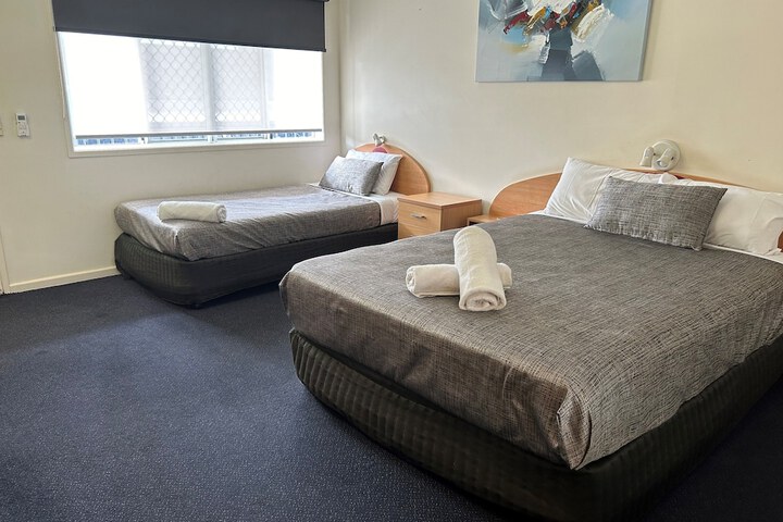 Room 12 of 36