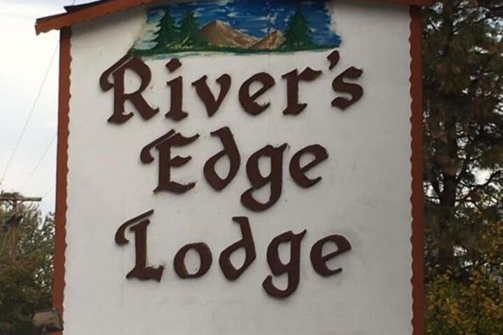 Rivers Edge Lodge