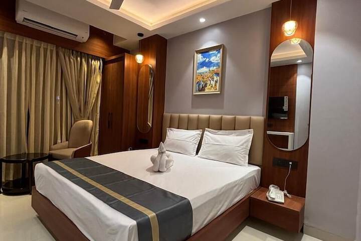 Room 4 of 34
