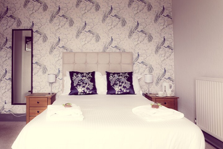 Room 4 of 22