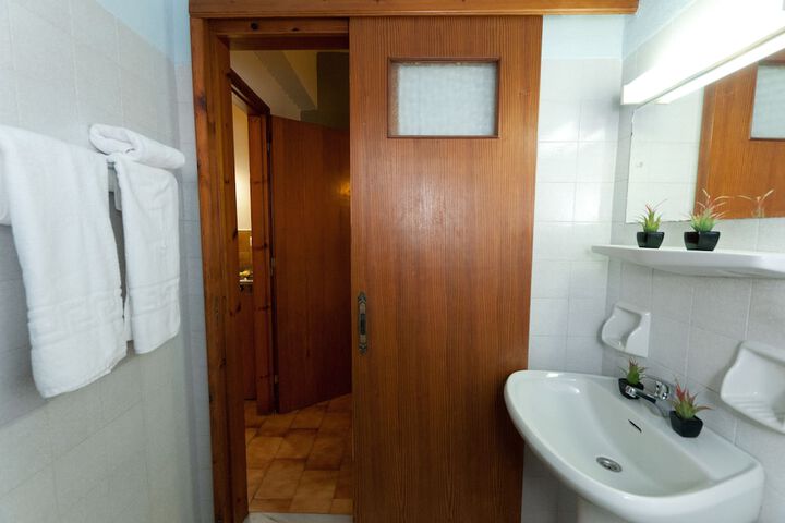 Room 18 of 45