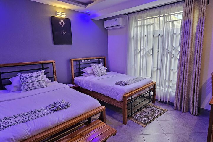 Room 5 of 22