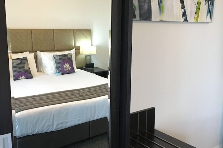 Room 10 of 68