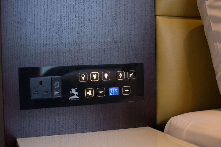 Room 51 of 95