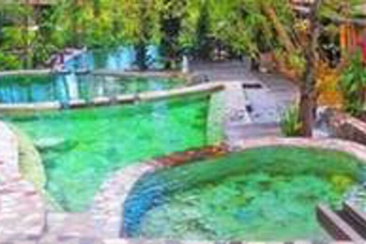 Pool 25 of 27